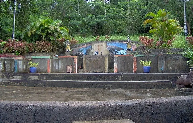 Tổng quan Lăng Mạc Cửu