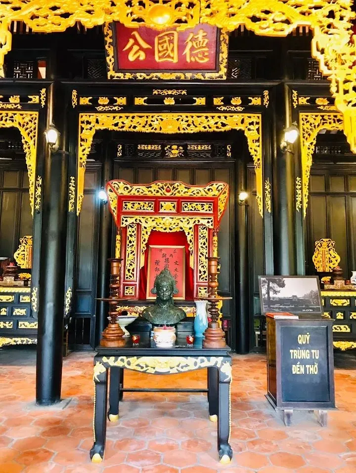 Tổng quan Lăng Hoàng Gia