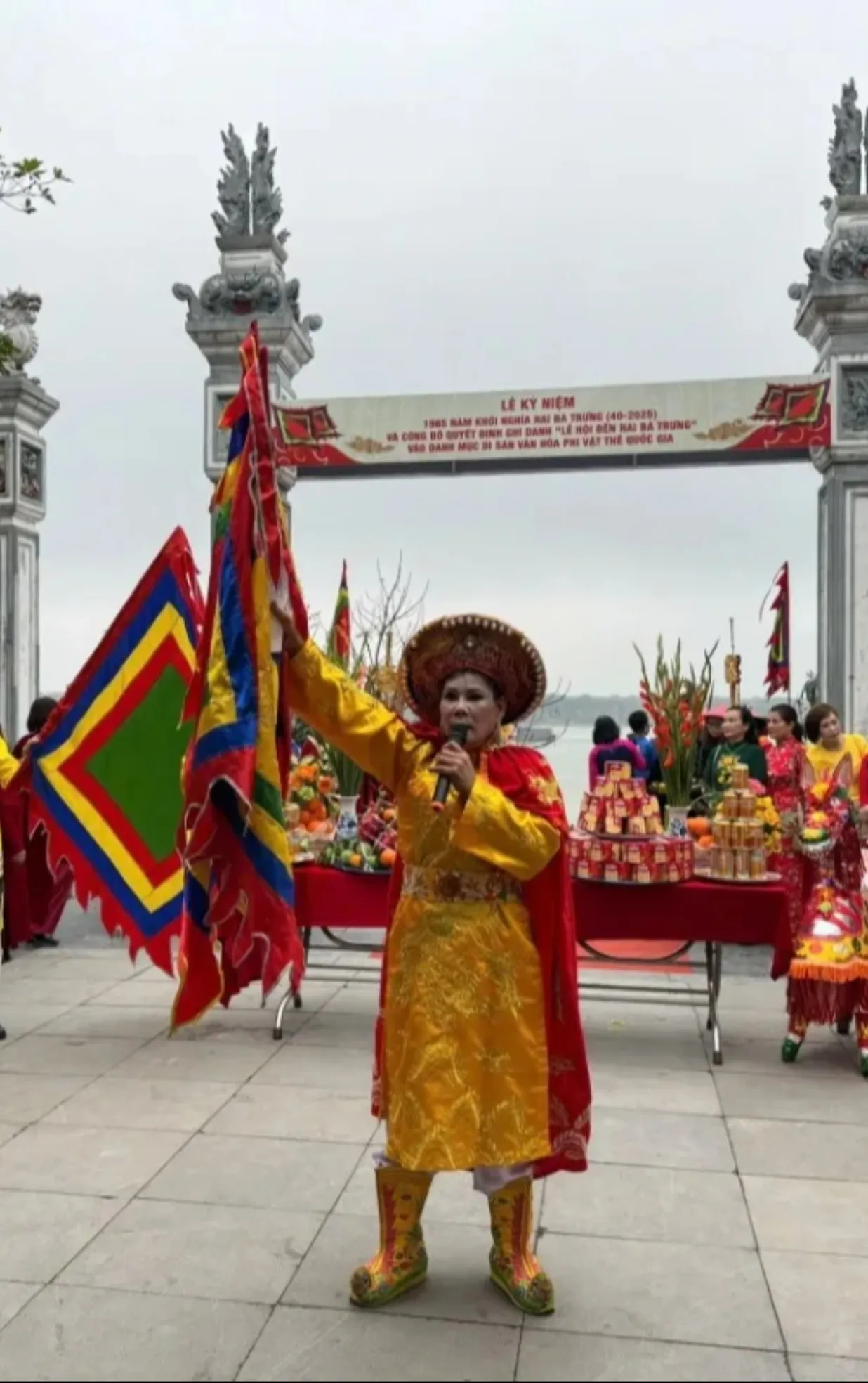 Lễ hội đền Đồng Nhân