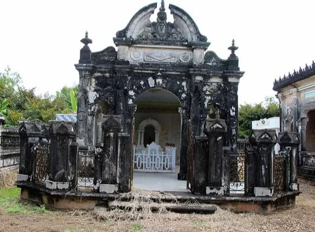 Khu mộ họ Trần