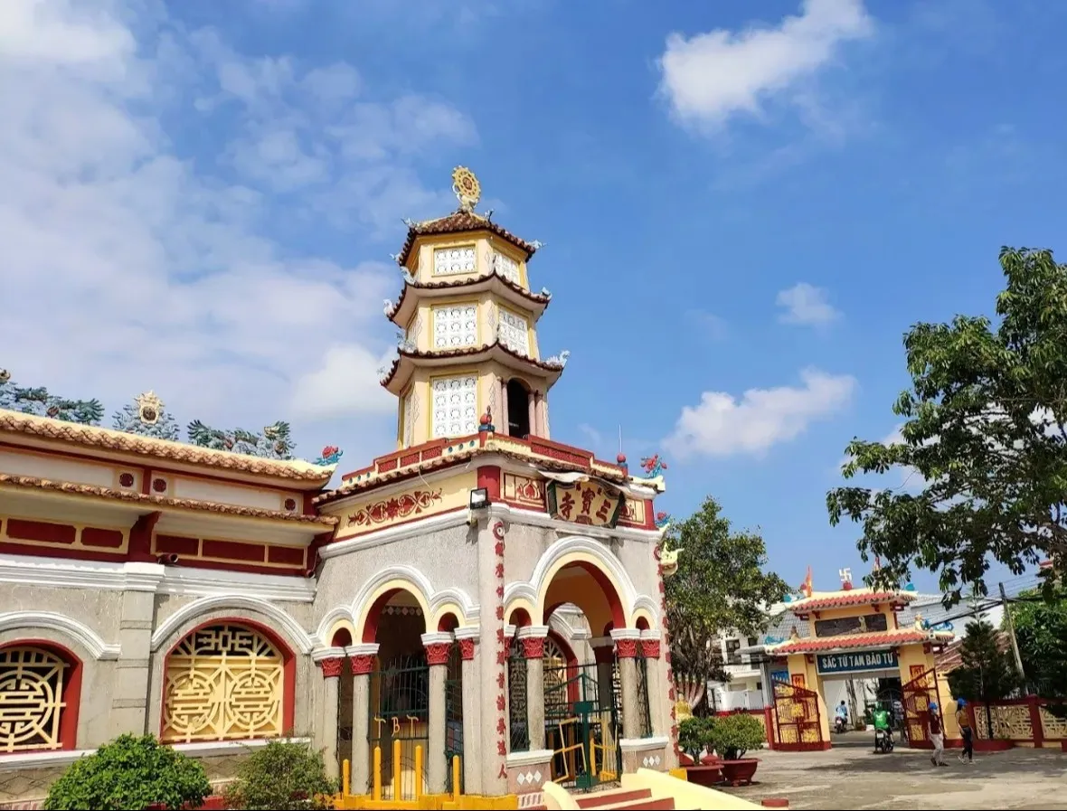 Tổng quan Chùa Sắc Tứ Tam Bảo