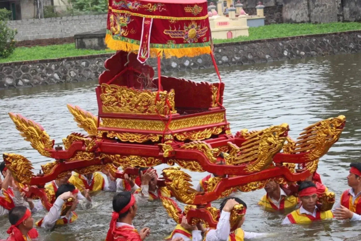 Lễ hội làng Mạn Xuyên