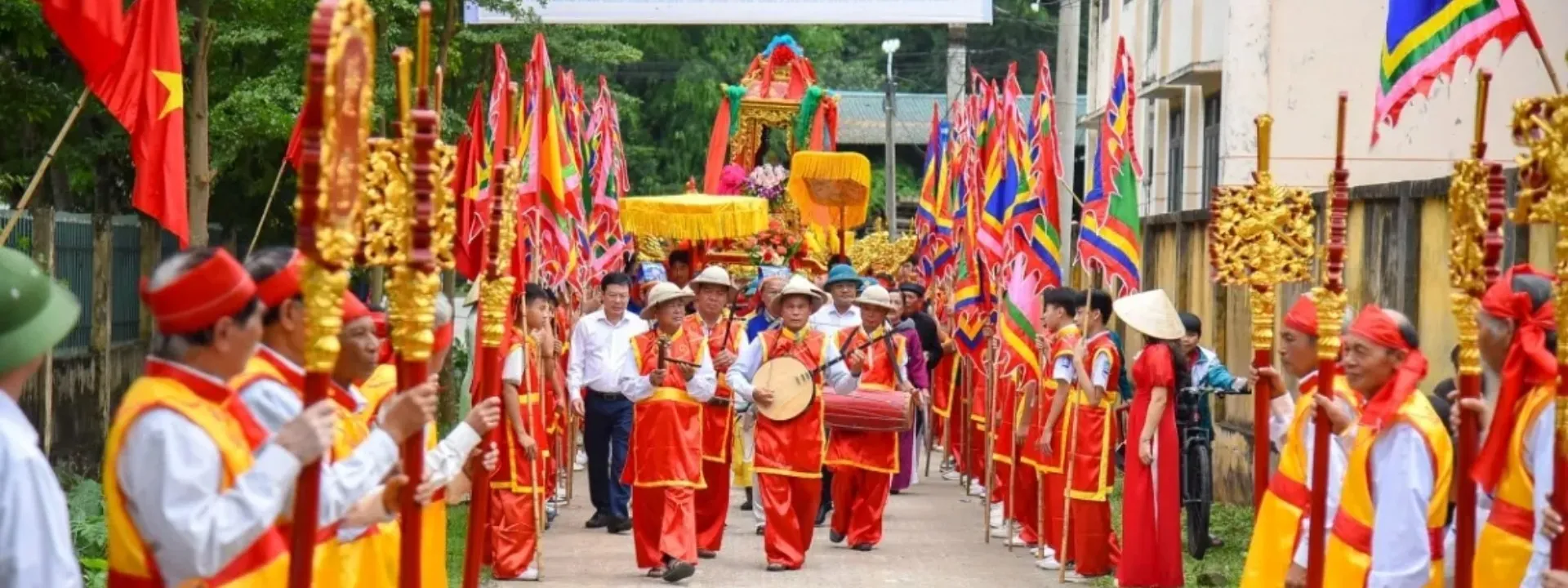 Lễ hội Đền Lăng