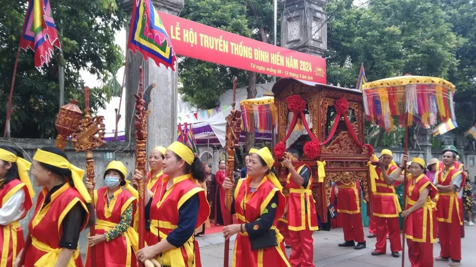 Lễ hội đình Hiến