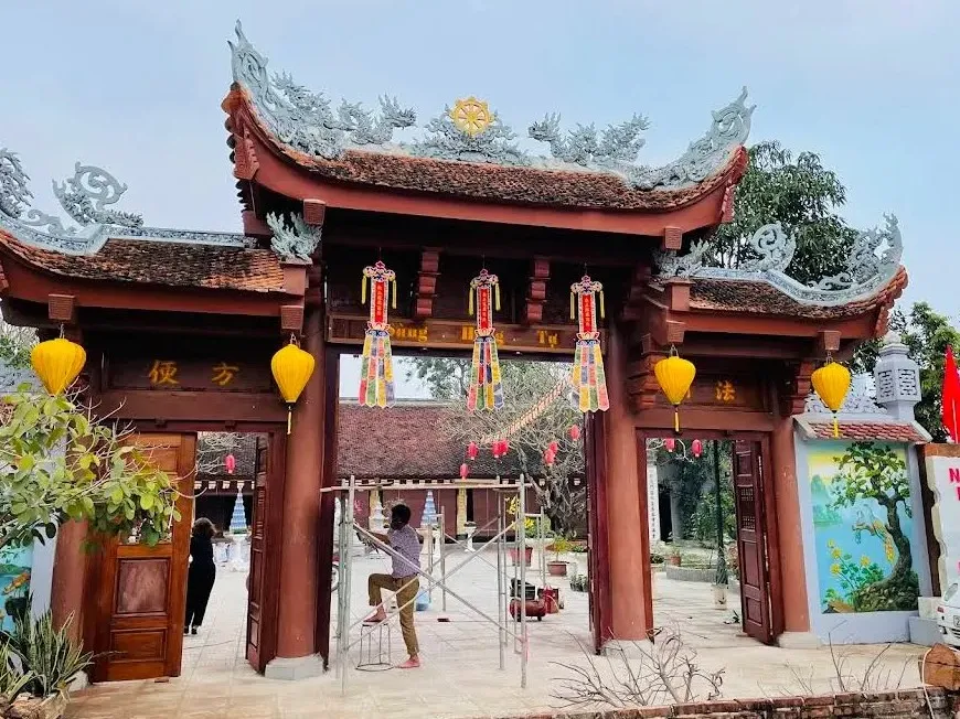 Chùa Cấn Xá Thượng (Sùng Hưng tự)