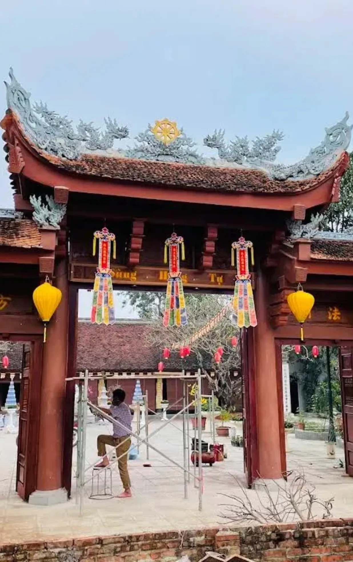 Chùa Cấn Xá Thượng (Sùng Hưng tự)