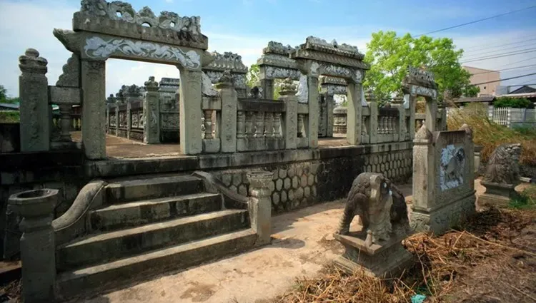 Mộ Đốc phủ Cao Minh Thạnh