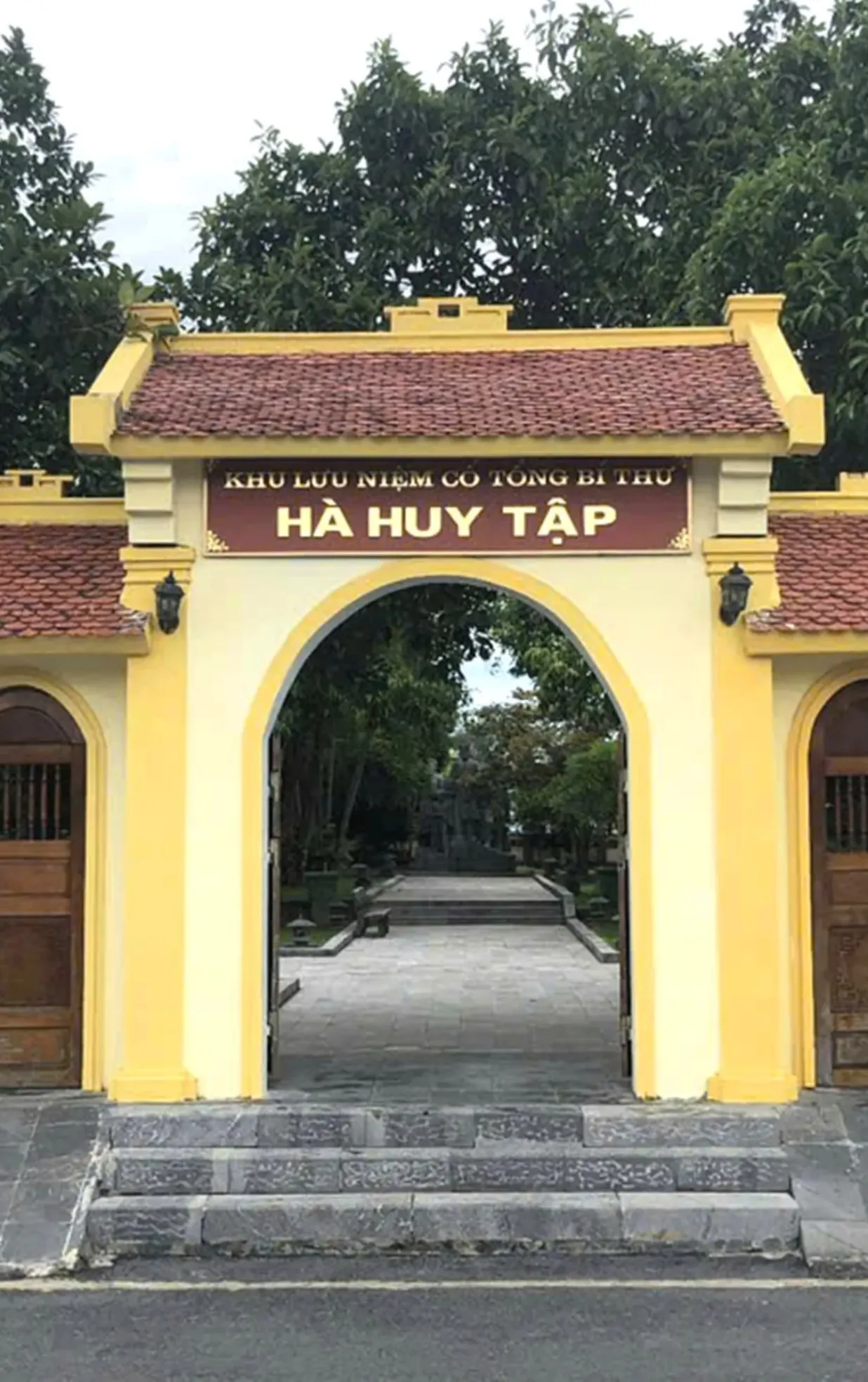Nhà Lưu Niệm Đồng Chí Hà Huy Tập