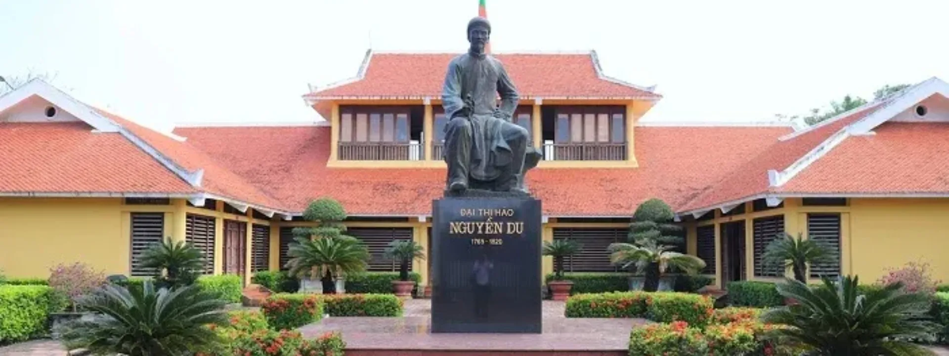 Khu Lưu Niệm Đại Thi Hào Nguyễn Du