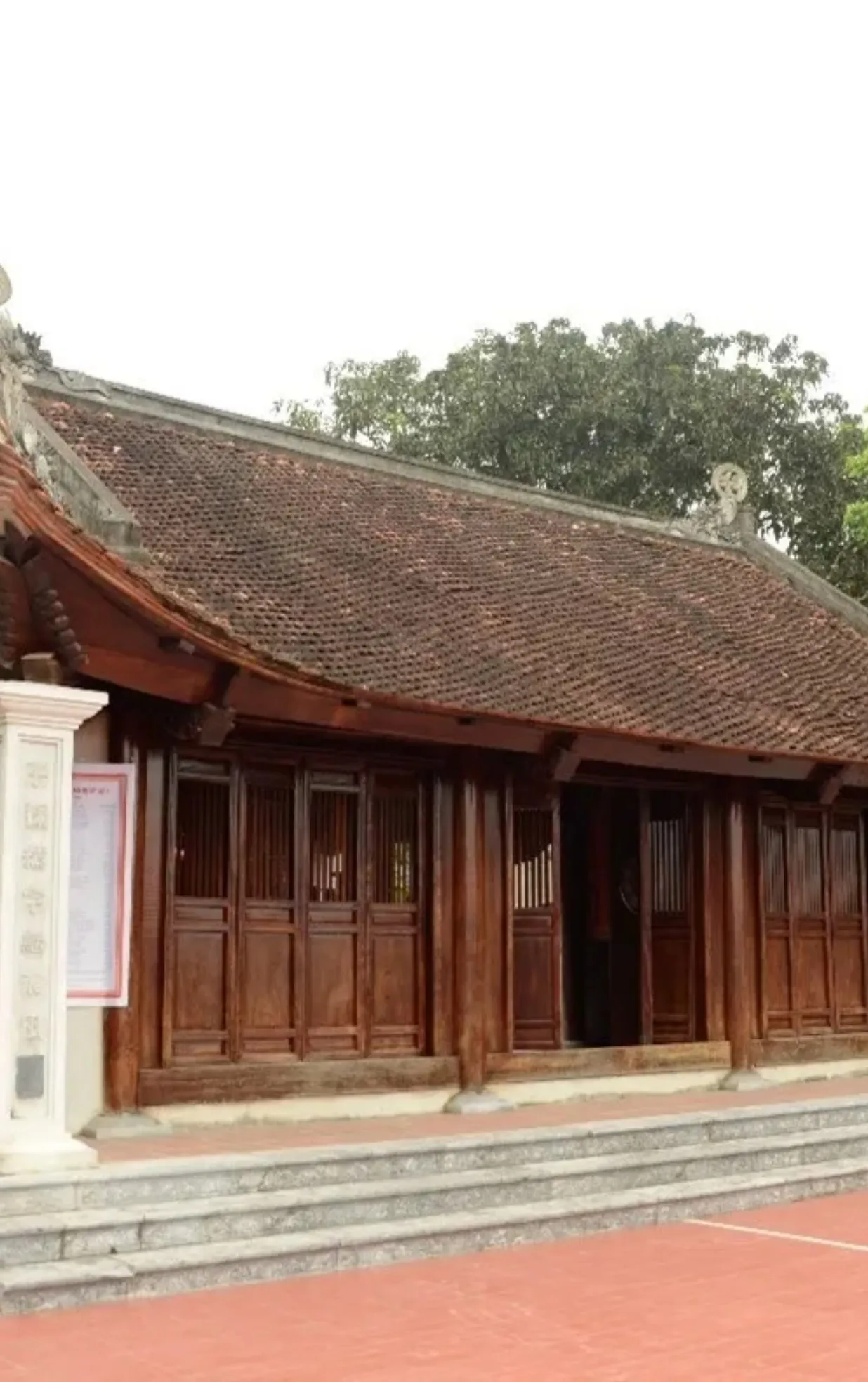 Đền Thờ Và Mộ Ngô Phúc Vạn