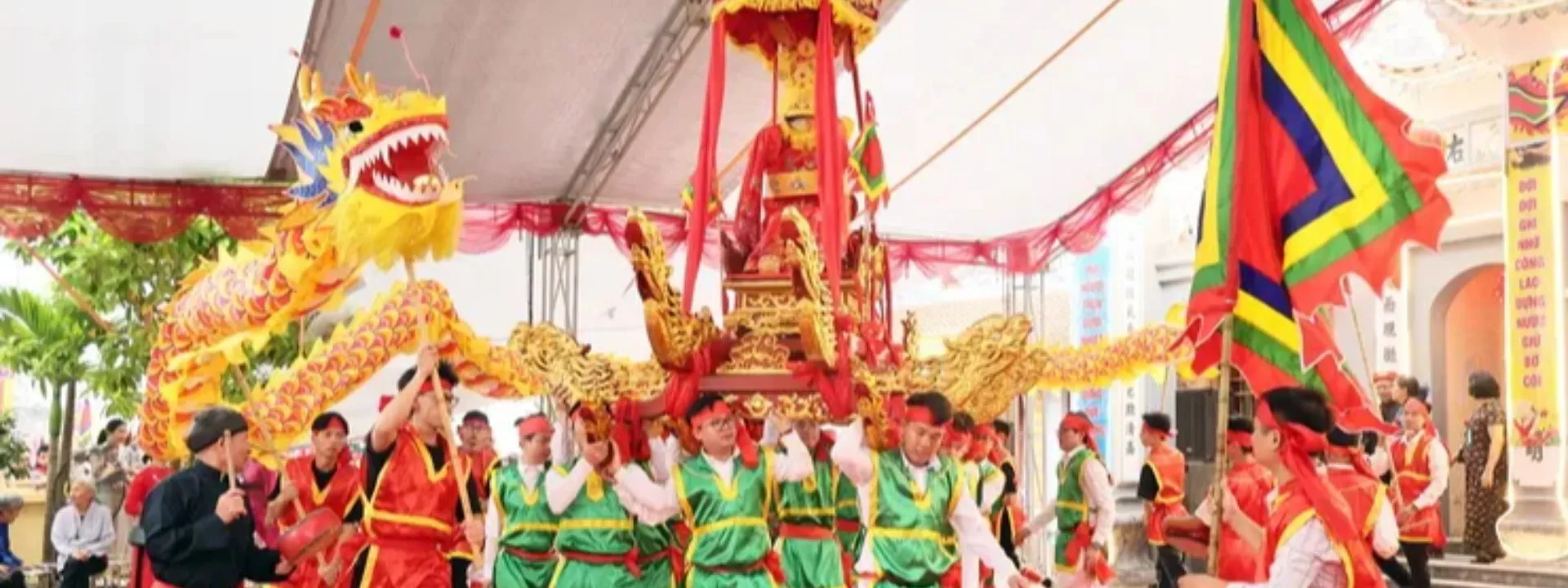 Hội làng Thái Hòa