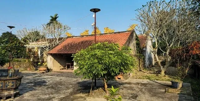 Đền Cả Tổng Du Đồng