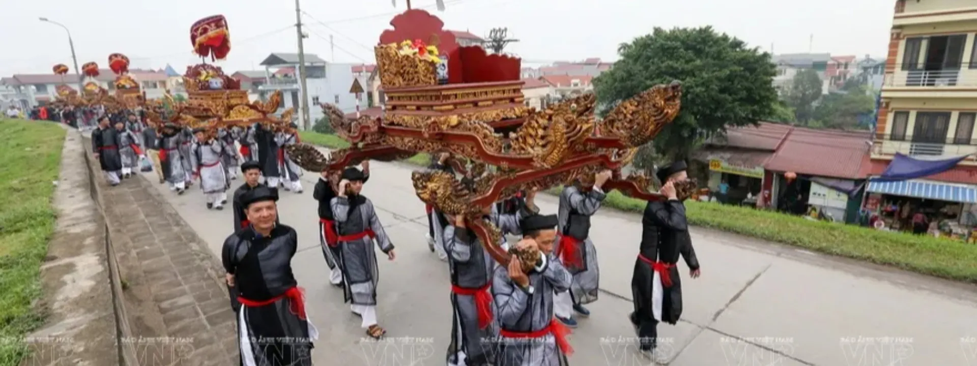 Hội làng Thổ Khối