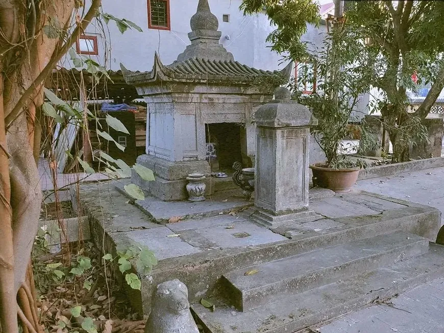Lăng Đinh Điền