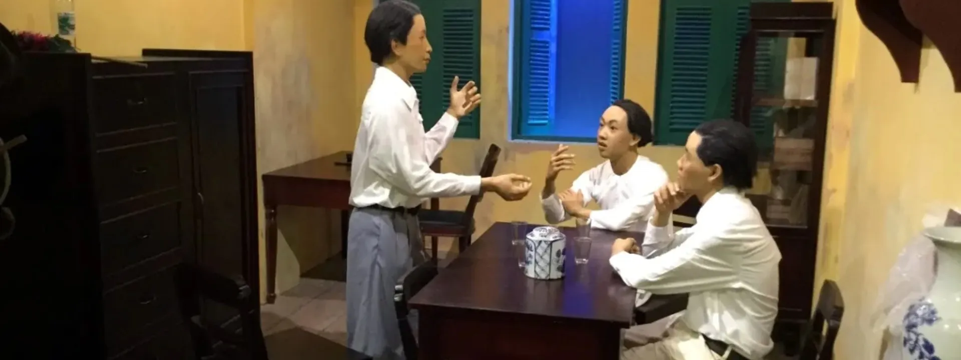 Hồng Anh Thư Quán