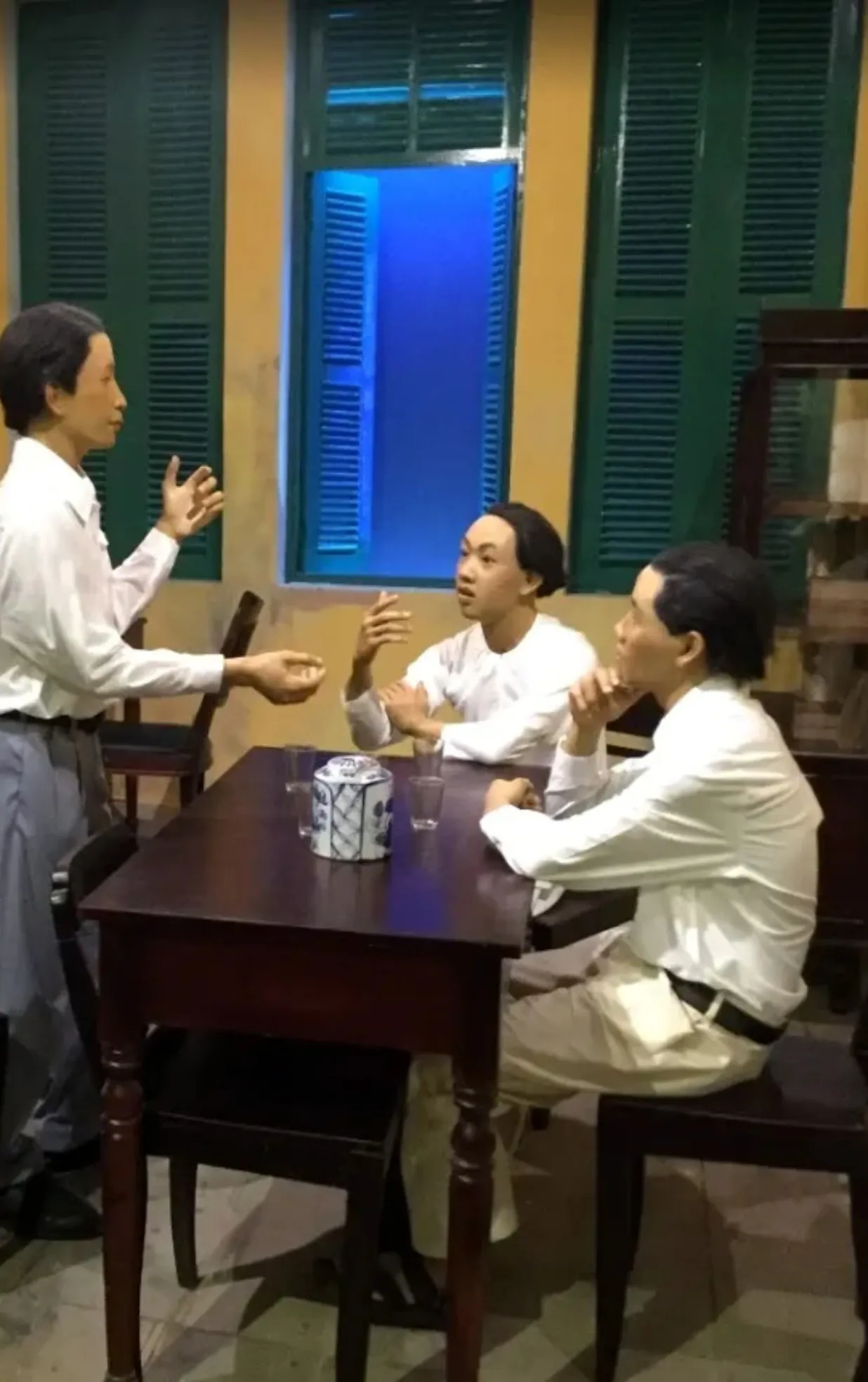 Hồng Anh Thư Quán