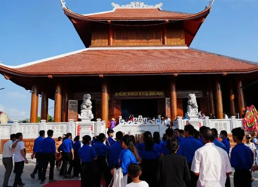 Tổng quan Đền Hùng