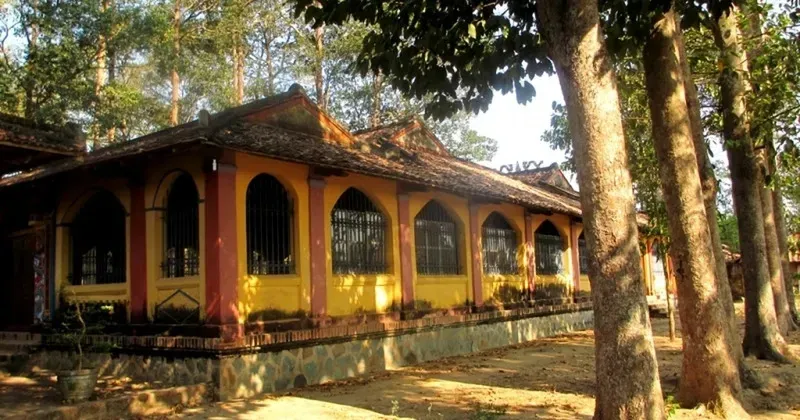 Đình Phú Lễ