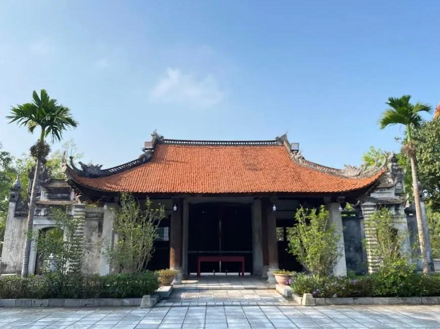 Tổng quan Đền Hai Bà Trưng (mê Linh)