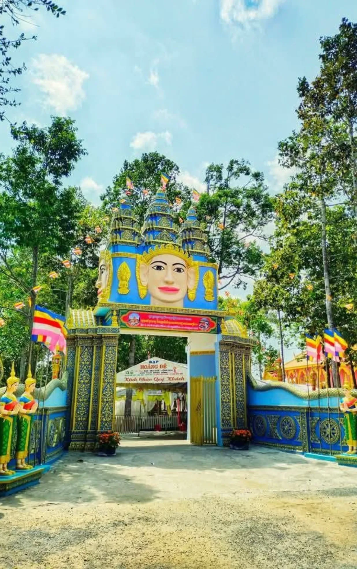 Chùa Tà Lôn (cái Cối)