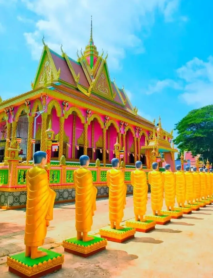 Chùa Tà Lôn (cái Cối)