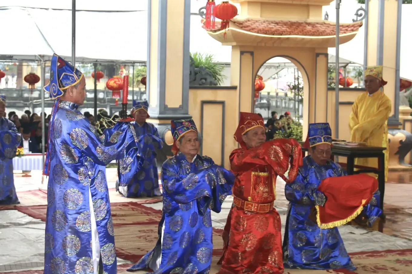 Lễ hội đền Xa Lộc