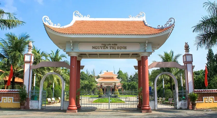 Khu Tưởng Niệm Nữ Tướng Nguyễn Thị Định
