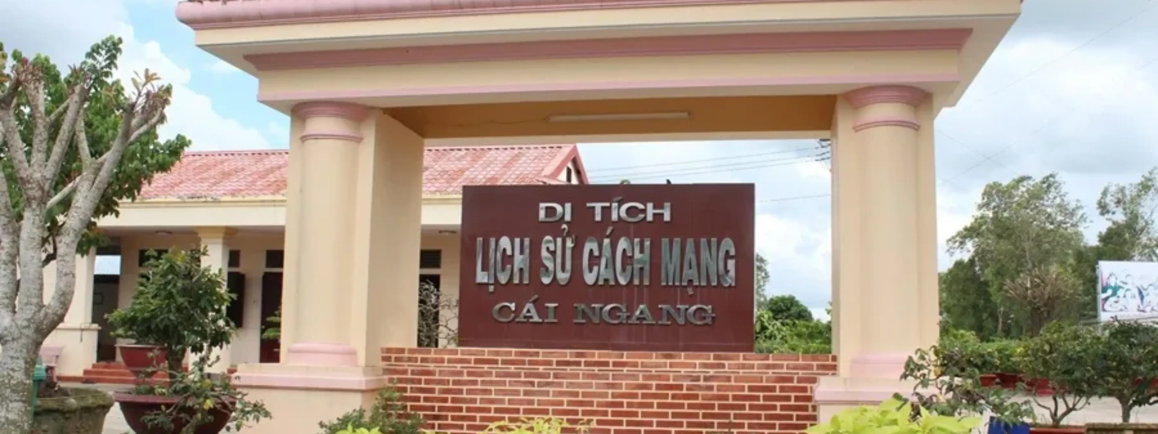Khu Di Tích Lịch Sử Cách Mạng Cái Ngang