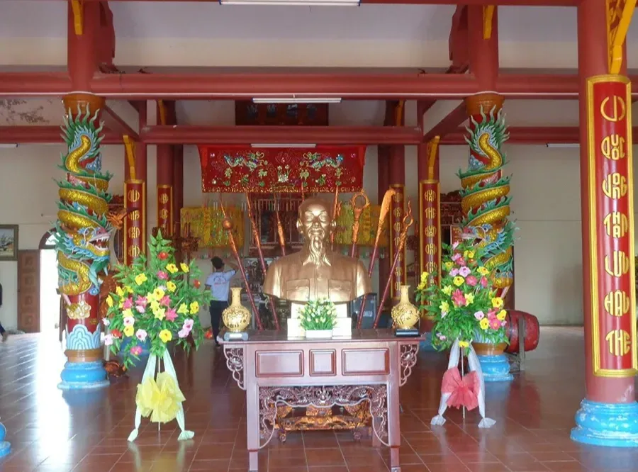 Tổng quan Đình Hòa Tú