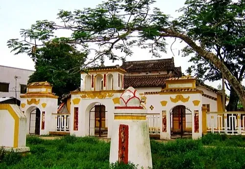 Đình Phú Hựu