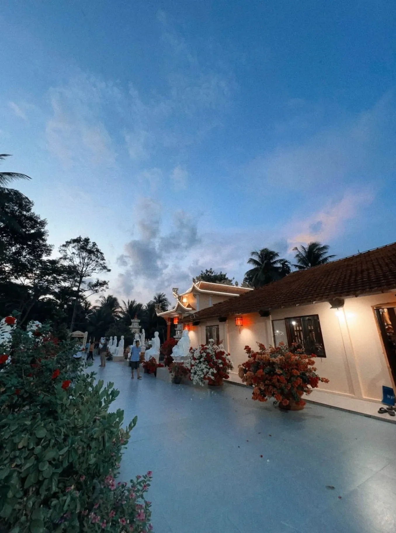 Tổng quan Chùa Oai Linh