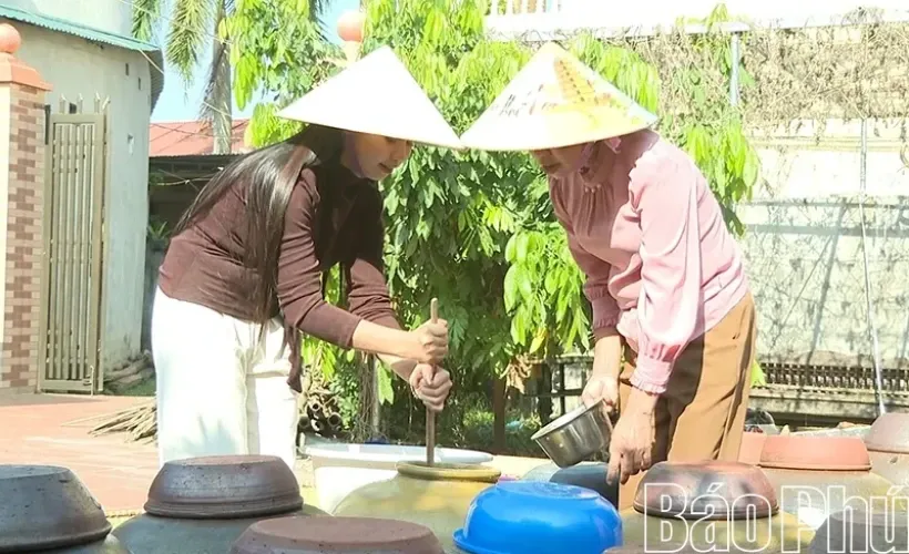 Nghề truyền thống làm tương thôn Quang Trung