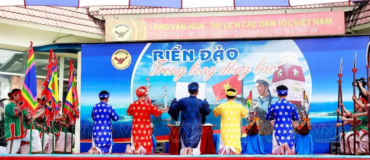 Lễ khao lề thế lính Hoàng Sa