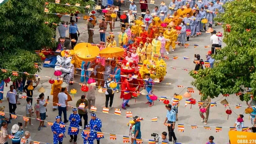 Lễ Vía Bà Linh Sơn Thánh Mẫu