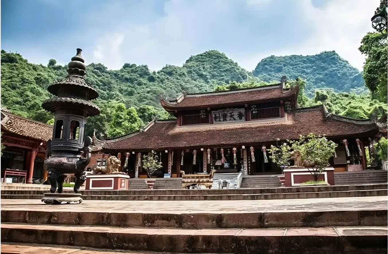 Khu Di tích Chùa Hương