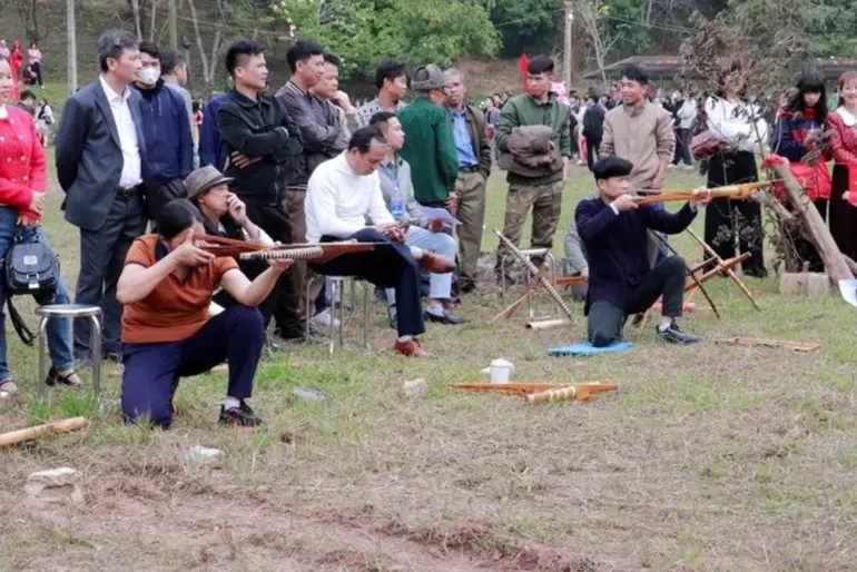 Lễ hội Đình Đông Quất