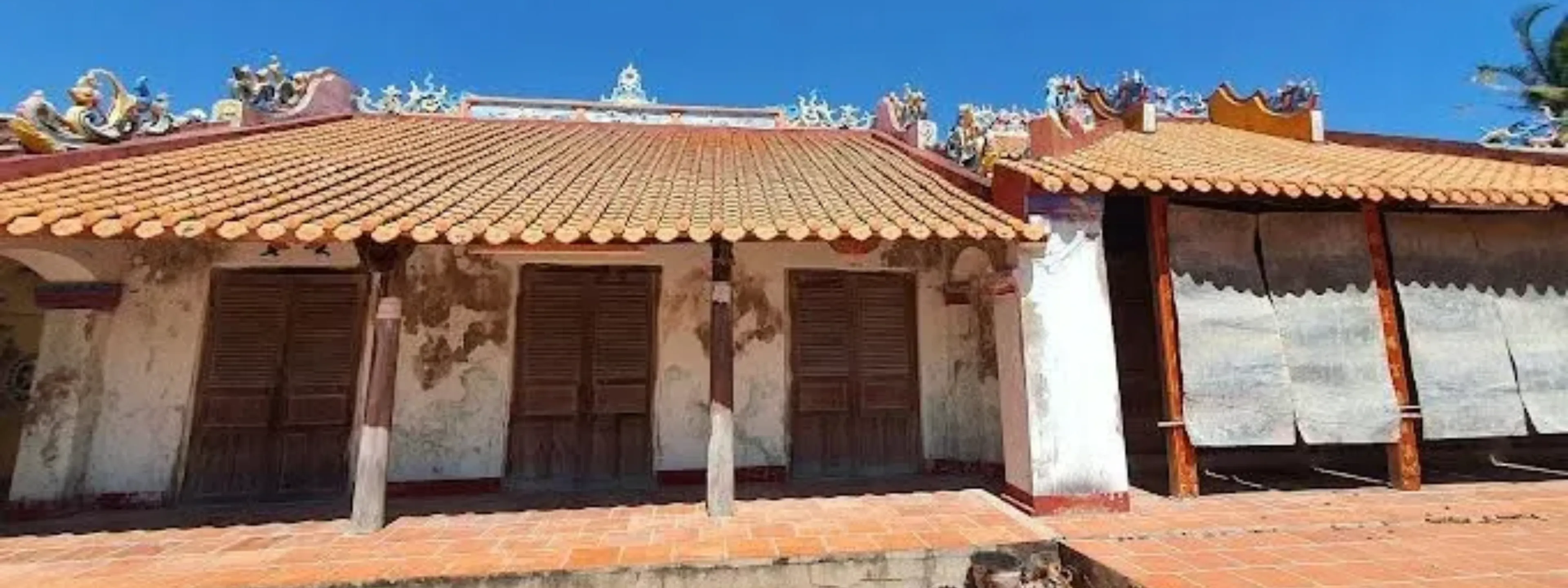 Miếu Xóm Bánh