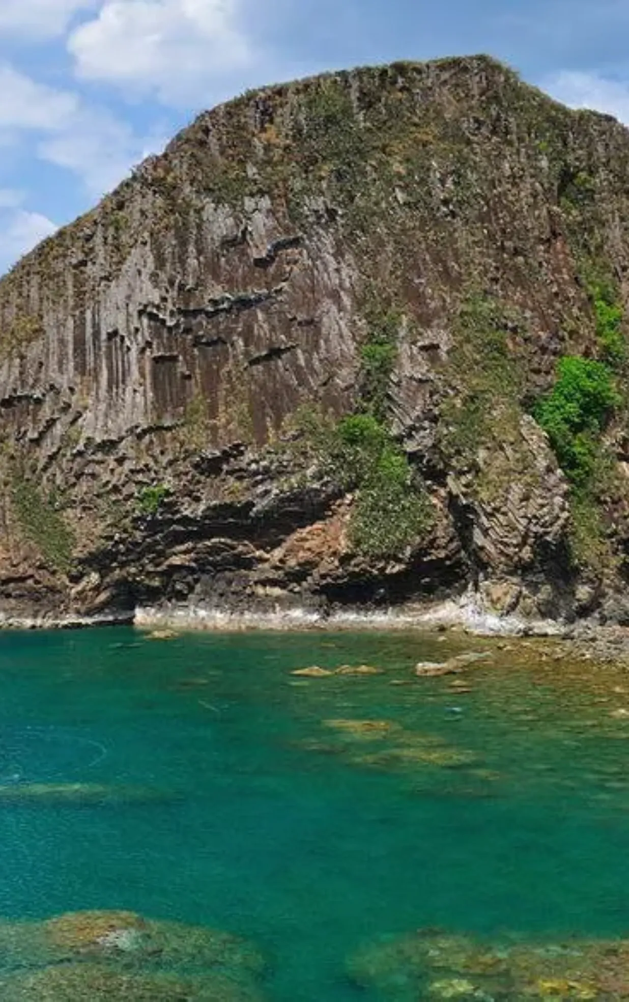 Quần Thể Hòn Yến