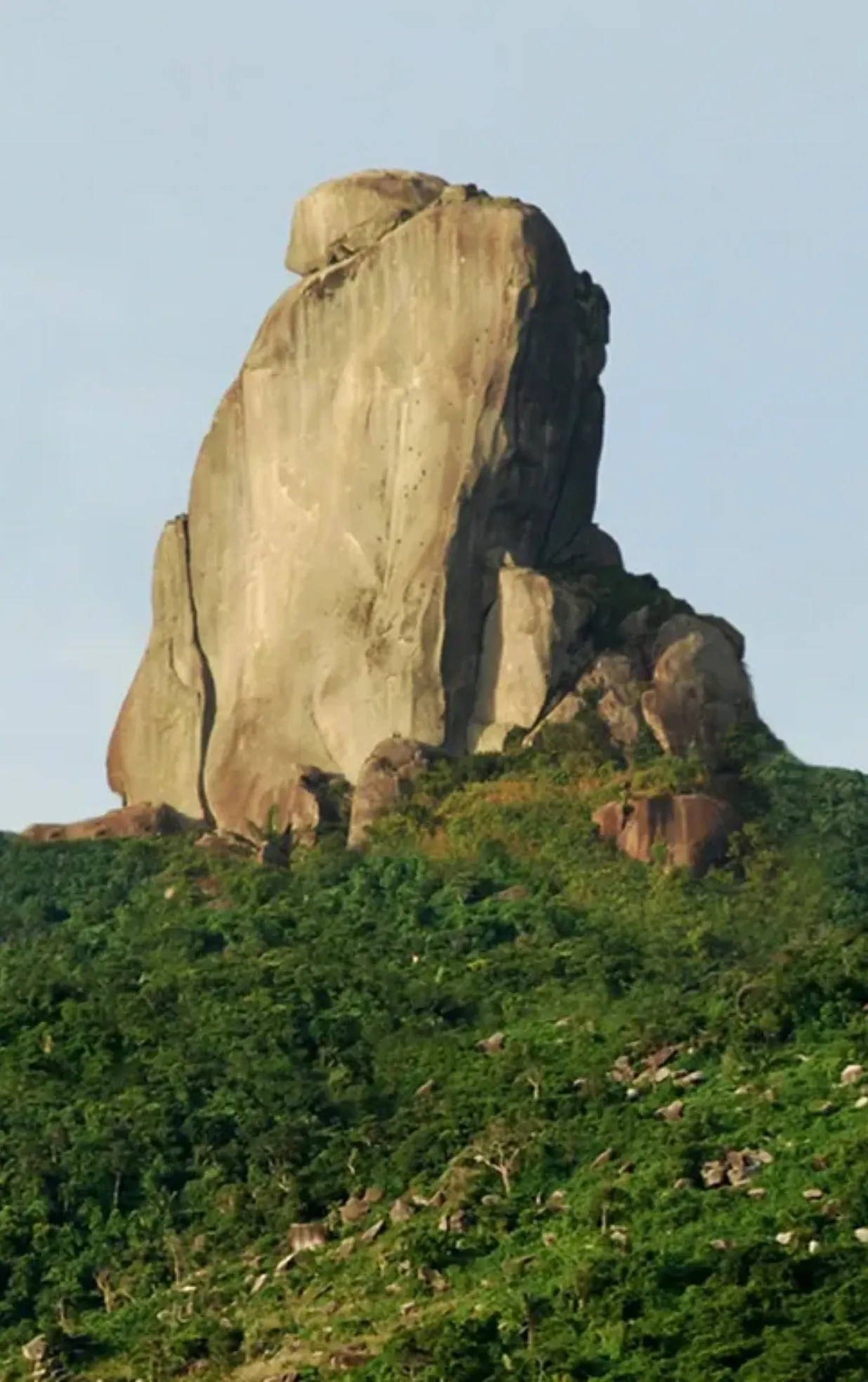 Núi Đá Bia