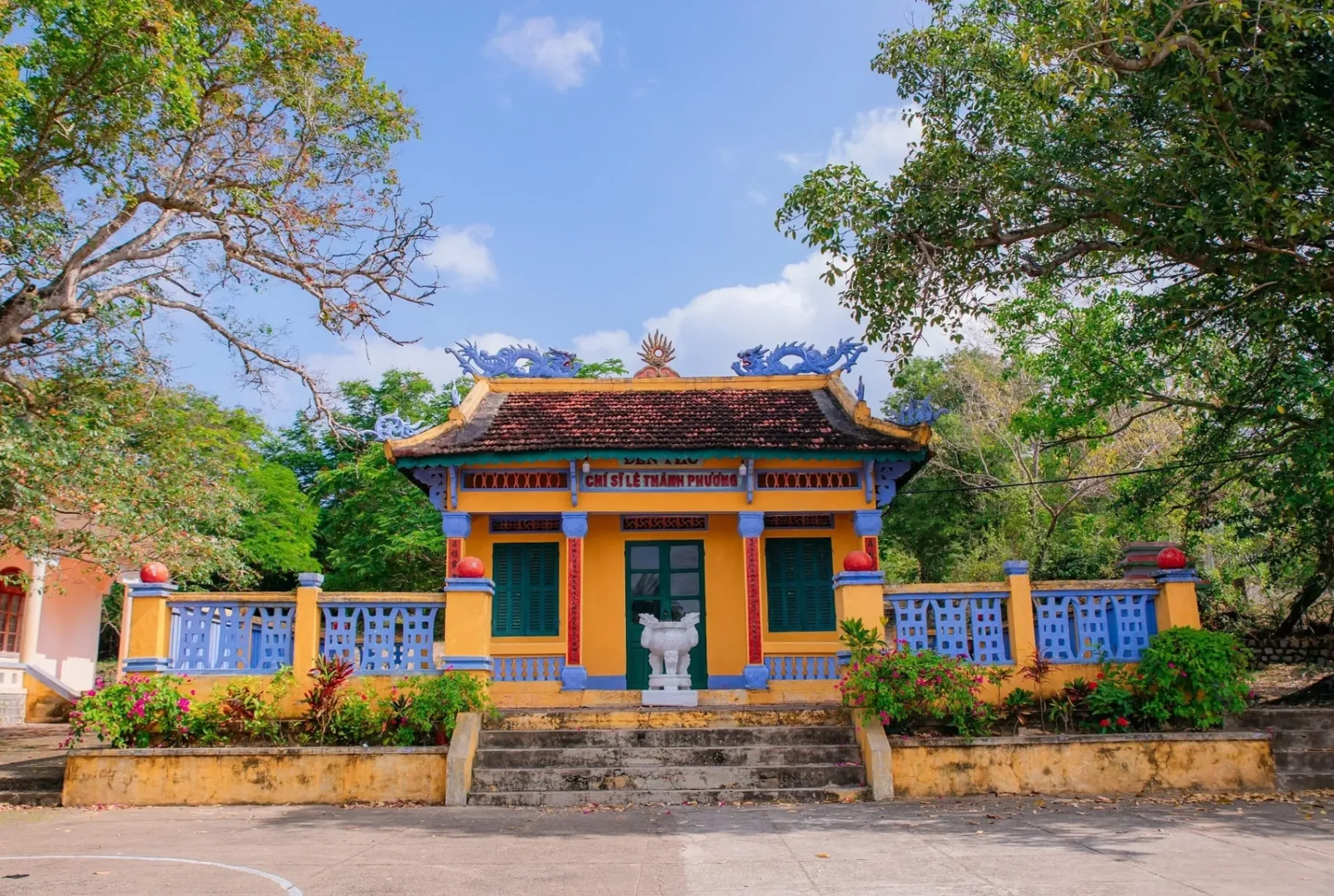  Đền Thờ Lê Thành Phương