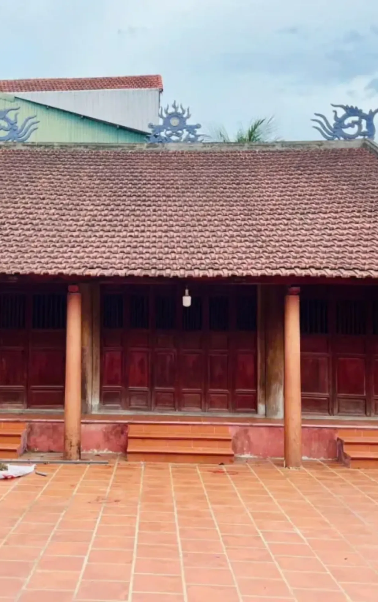 Lăng Mộ Và Phủ Thờ Diên Khánh Vương