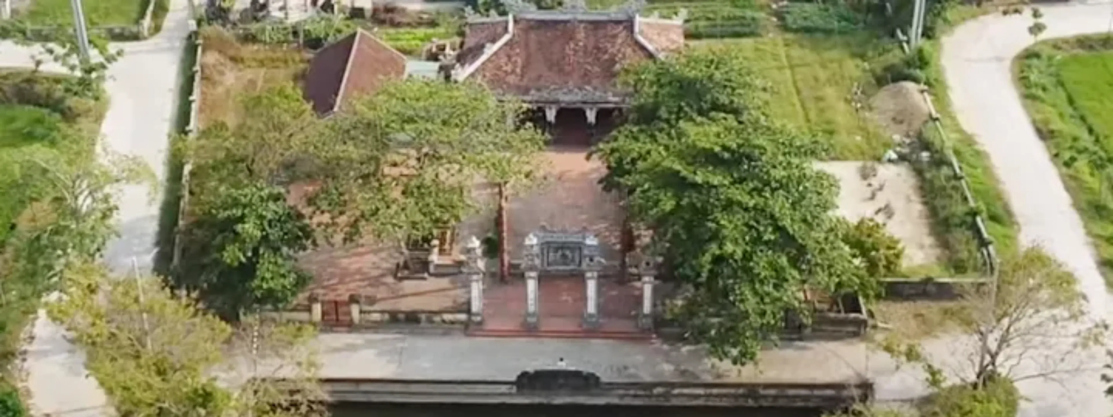 Đình Dạ Lê