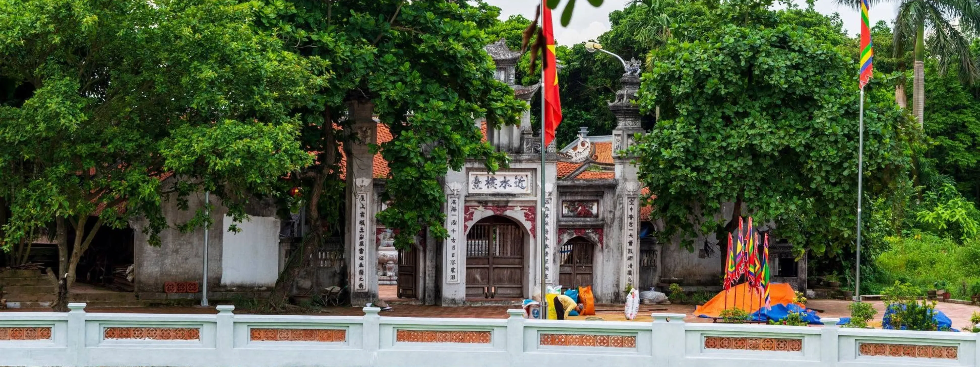 Đền Mẫu Phù Đổng