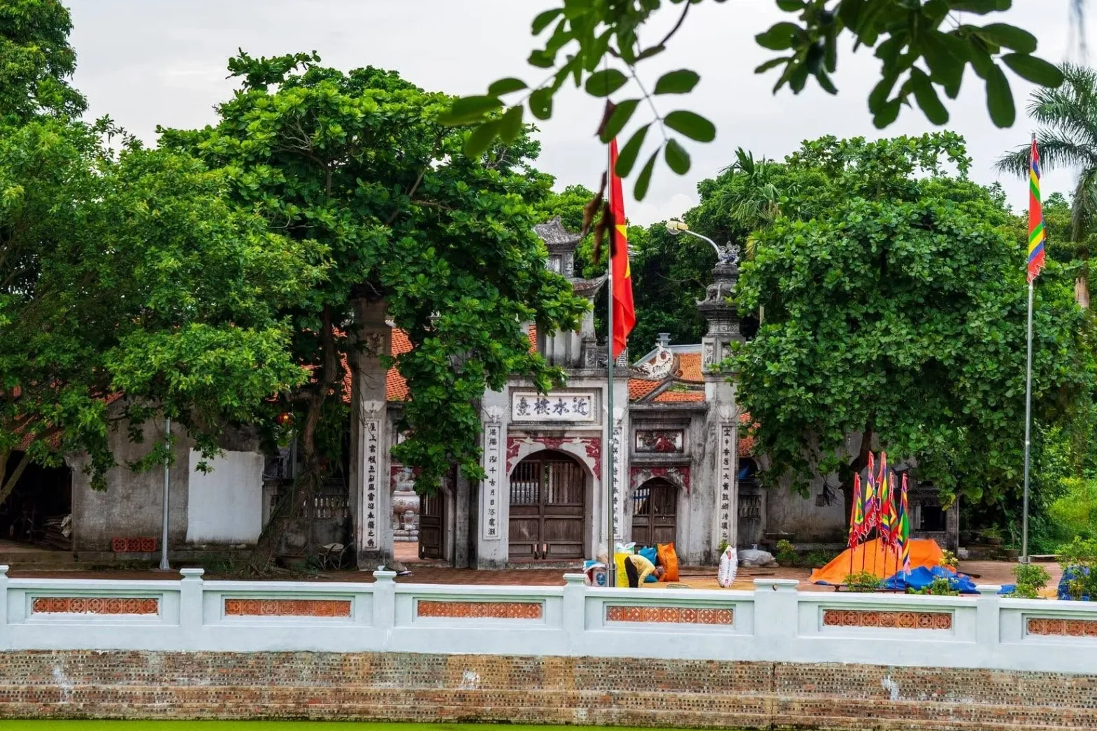 Đền Mẫu Phù Đổng