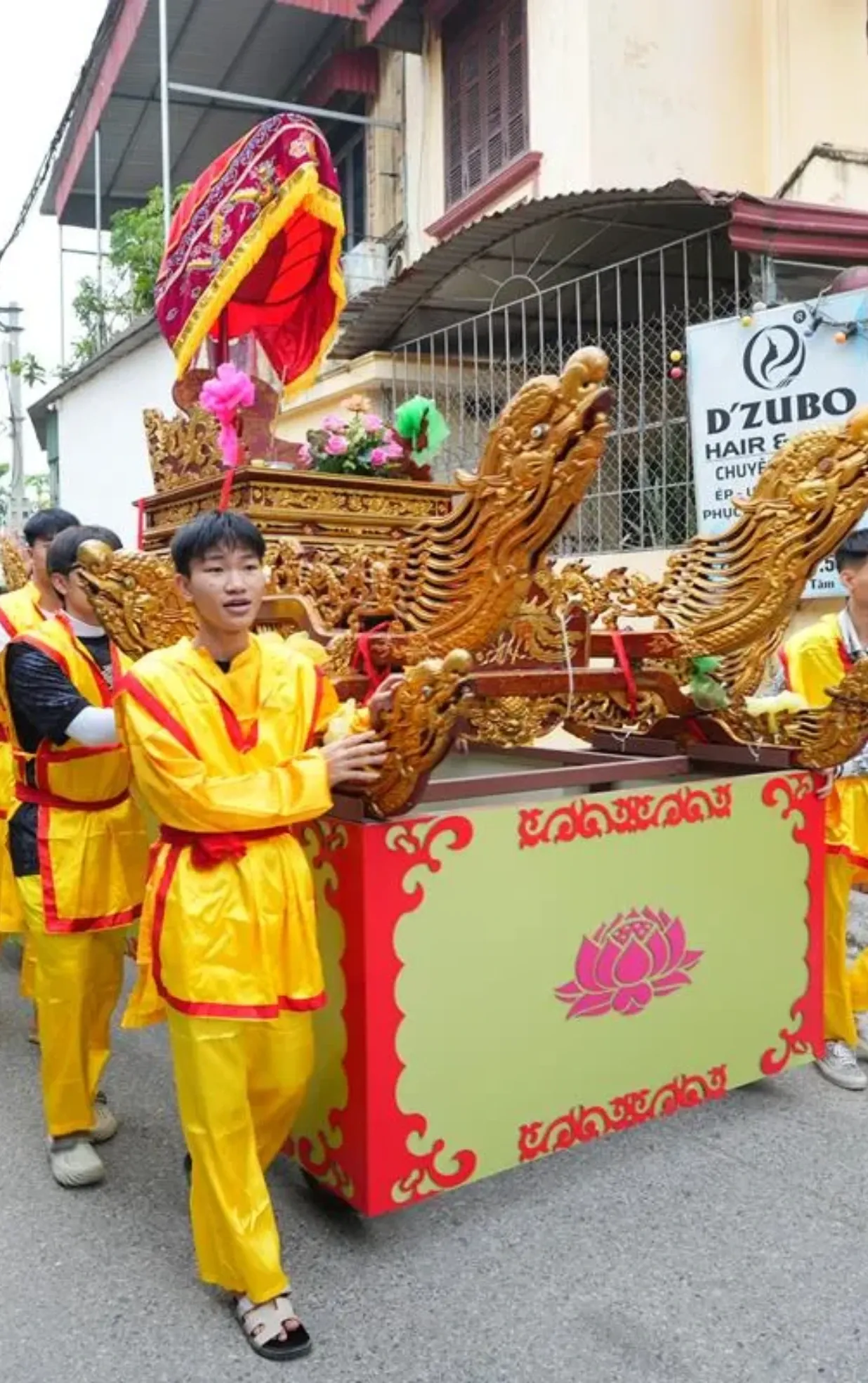 Lễ hội đình làng Yên Phú