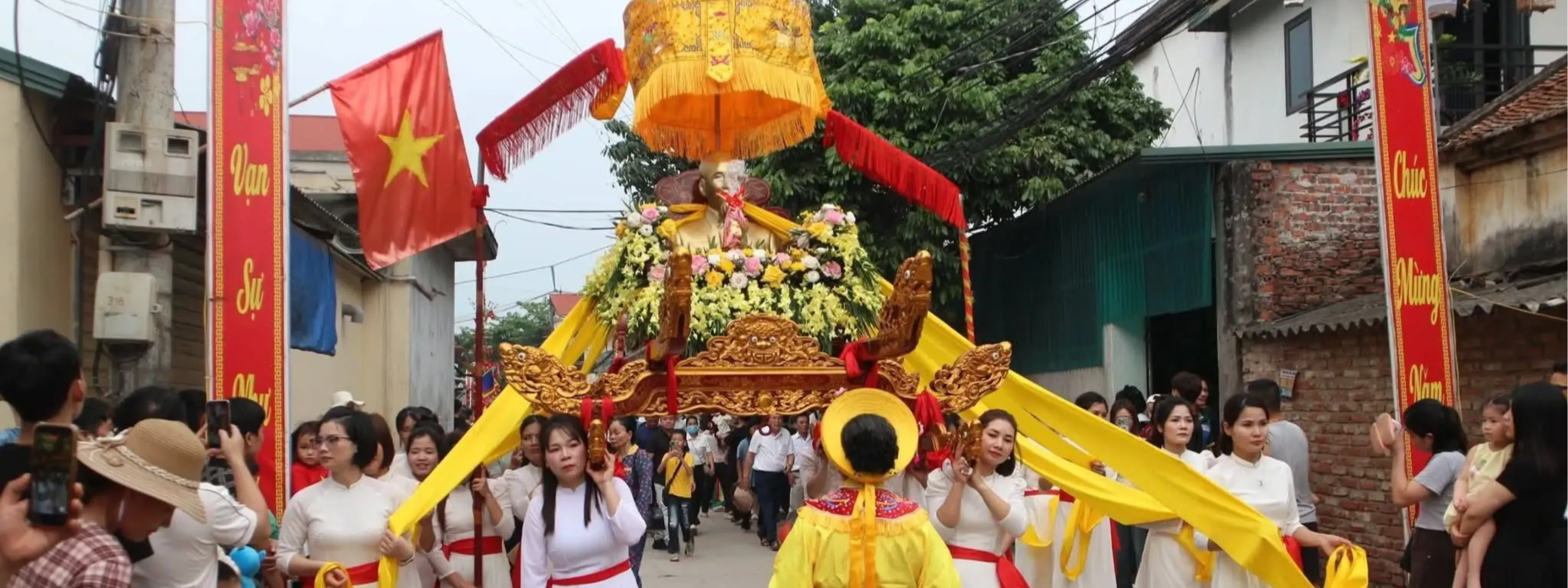 Hội đình làng Lương Xá