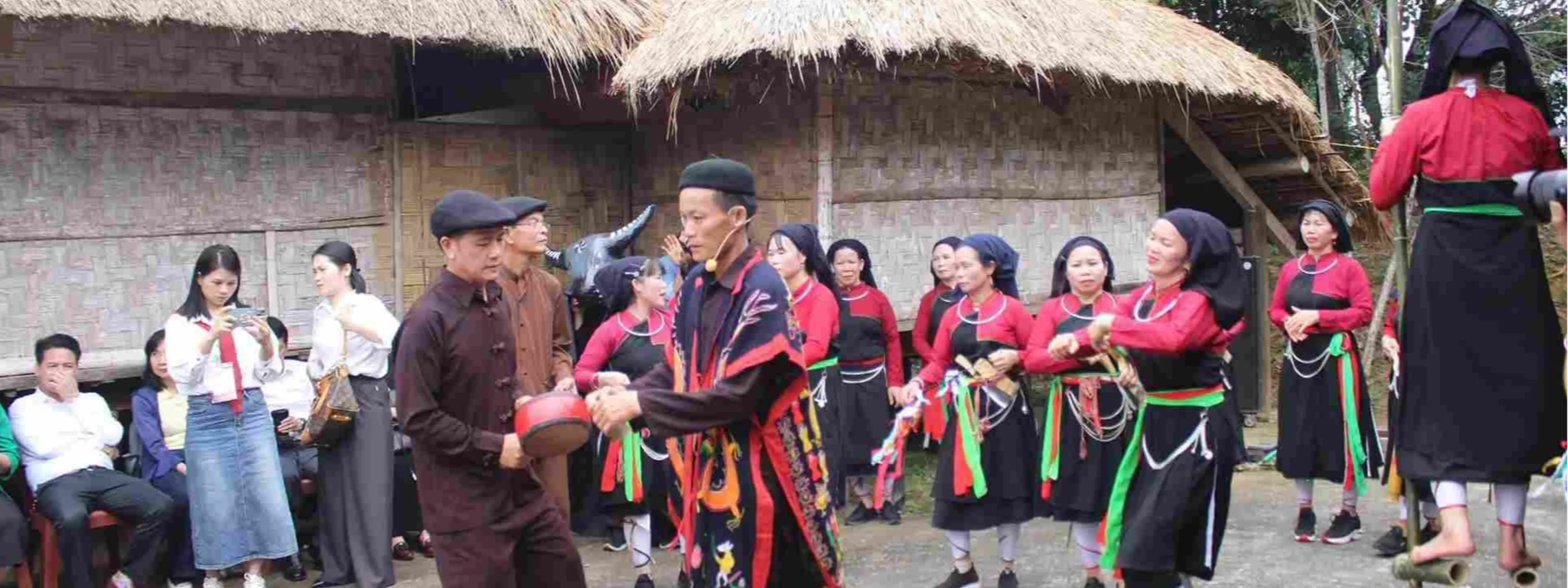Lễ hội xuống đồng của người Cao Lan