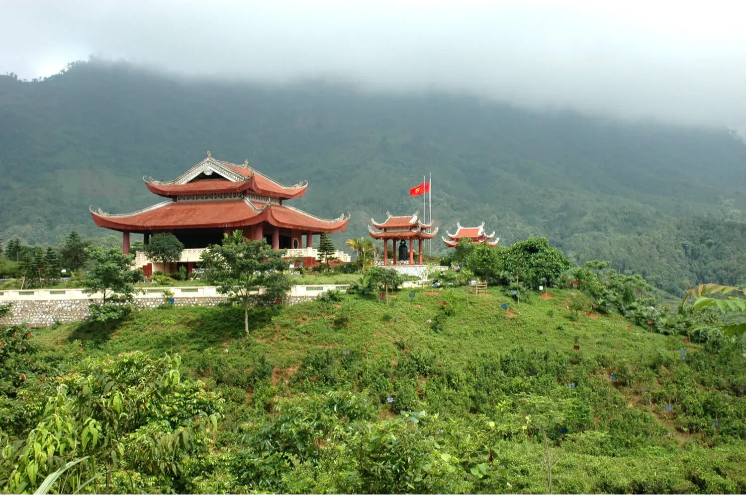 An Toàn Khu Định Hóa (gồm 13 Di Tích Thành Phần):