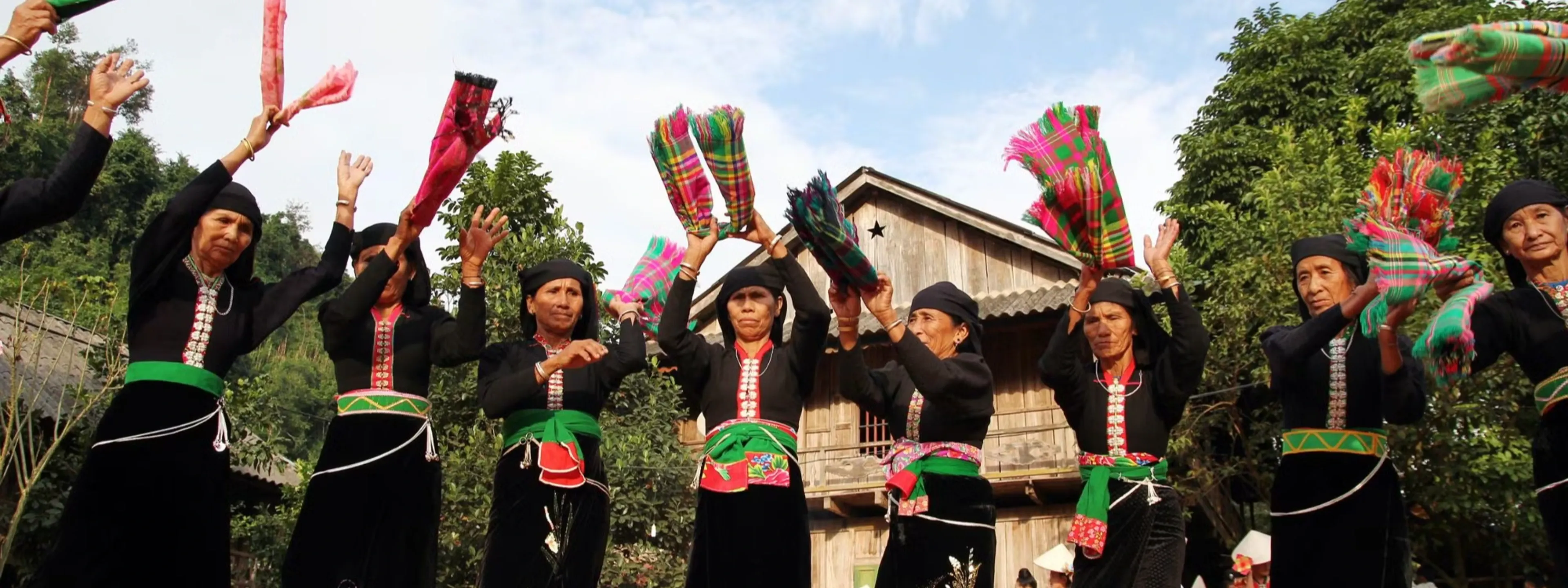 Lễ hội Mìn Loóng Phạt dân tộc Cống