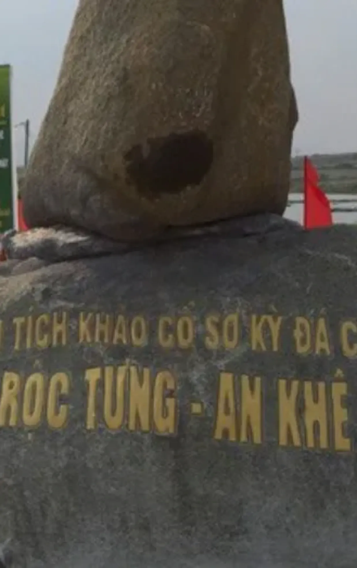 Di Tích Rộc Tưng - Gò Đá
